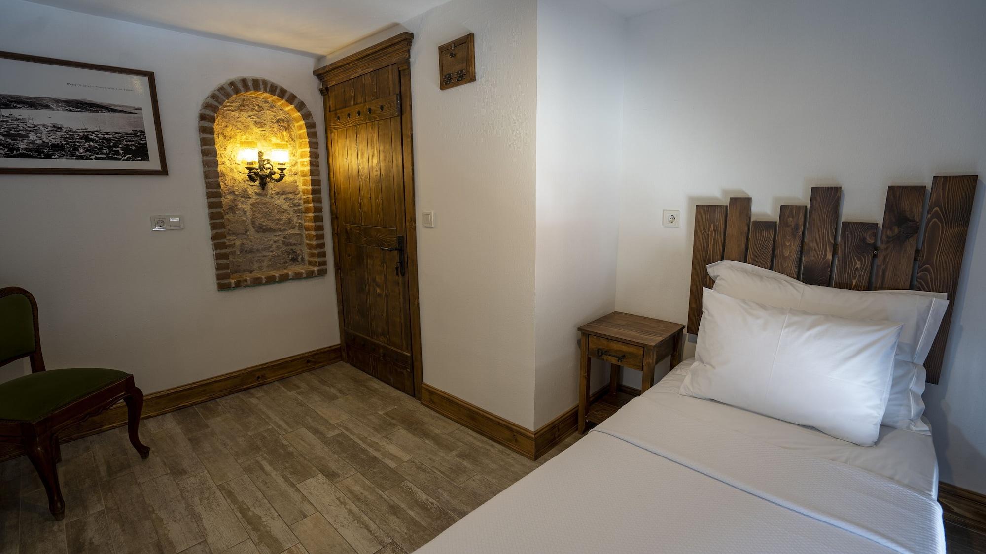 Villa Pietra Butik Otel Ayvalik Exterior foto
